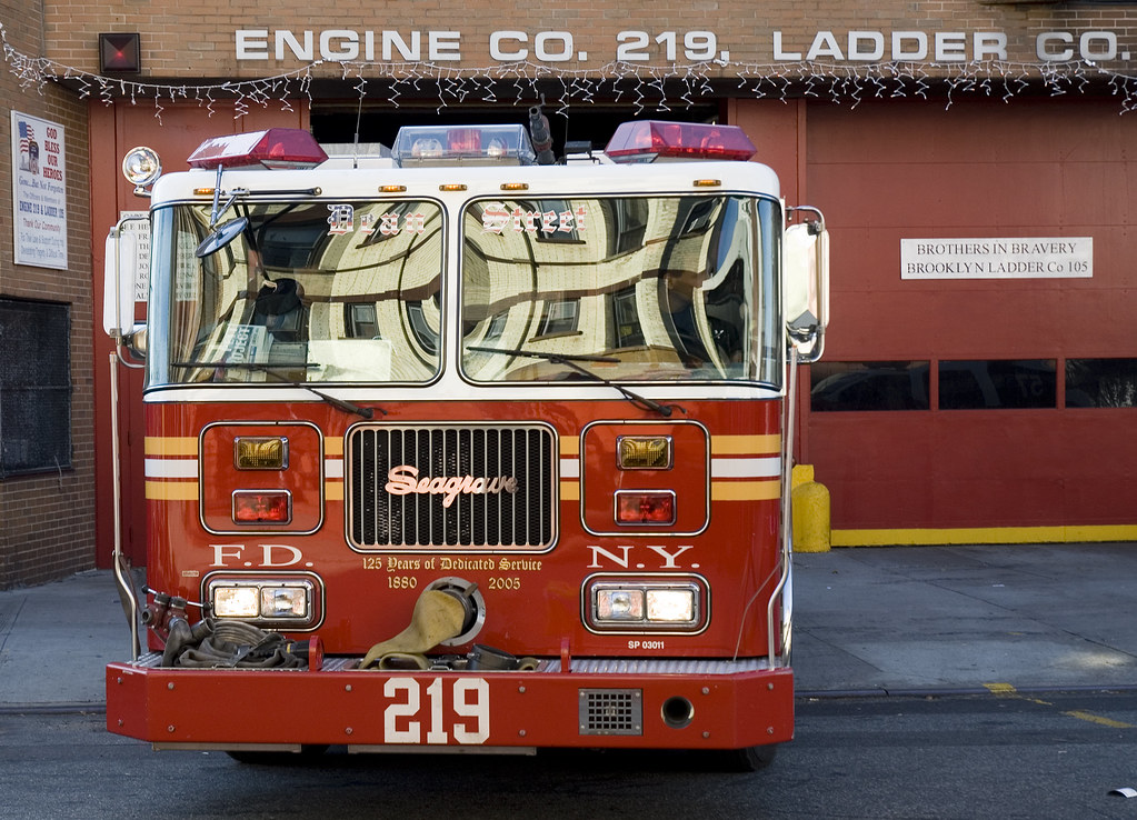 Engine Co. 219 | FDNY Engine Co. 219, Ladder Co. 105 494 Dea… | Flickr