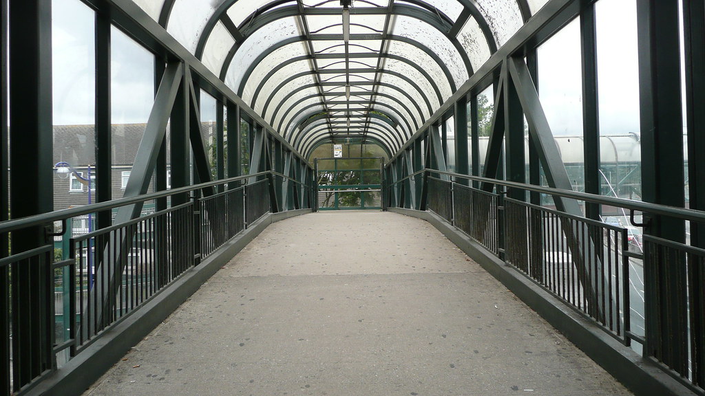 Kings Road footbridge Glamhag Flickr