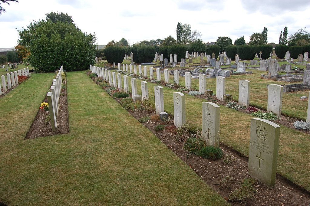 War Graves at Coningsby, Lincolnshire, England Curmo Flickr