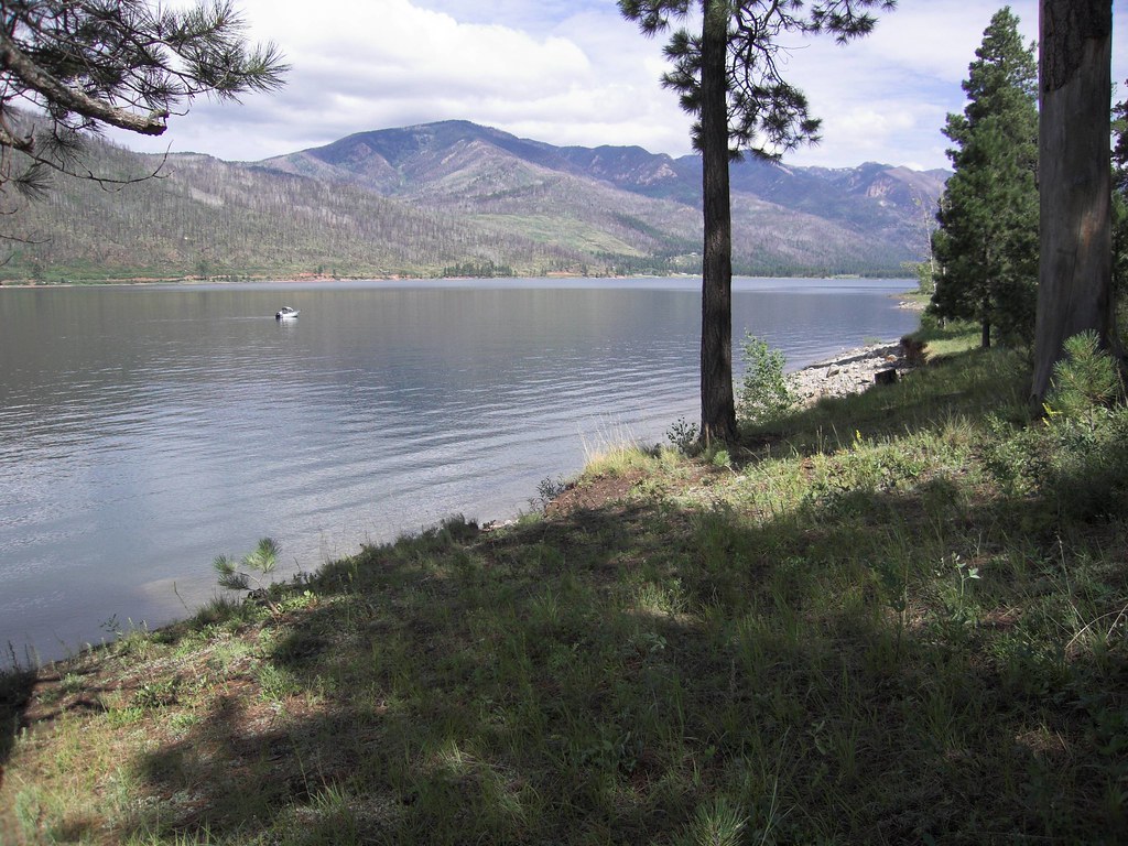 Vallecito Lake On the northeast side of Vallecito Lake, Co… fritzmb