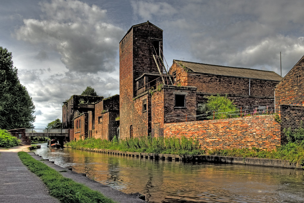 Middleport Canal Flickr