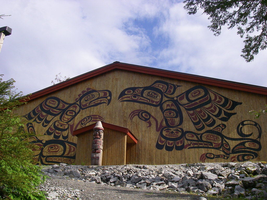 IMGP0305.JPG Klemtu big house Amanda Flickr