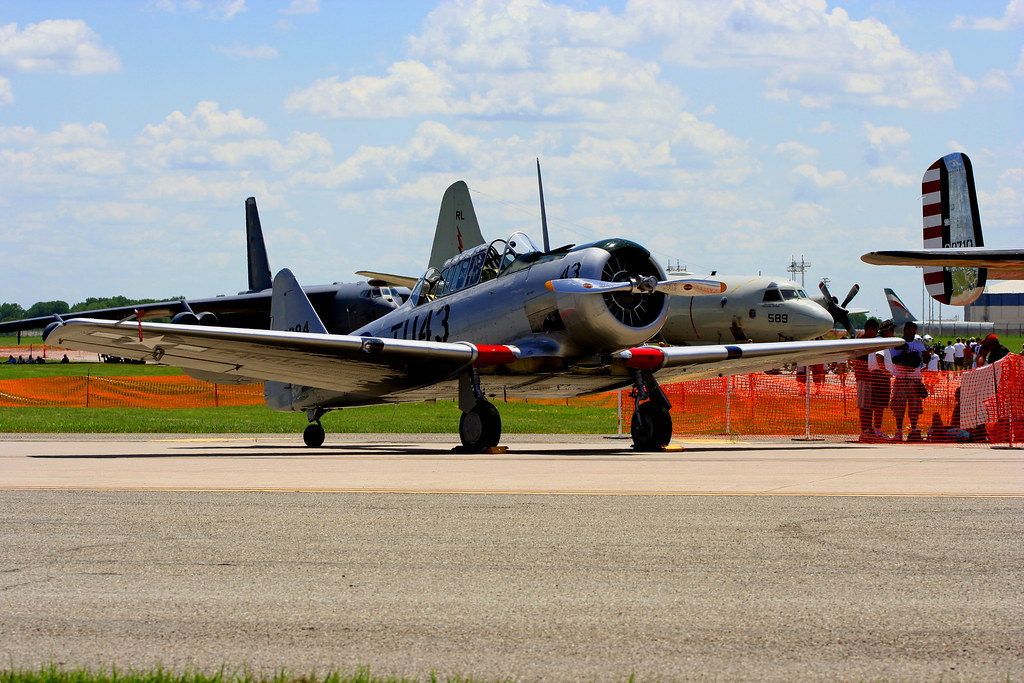 AT6 Texas Trainer McConnell AFB, Wichita, Ks. Airshow 07