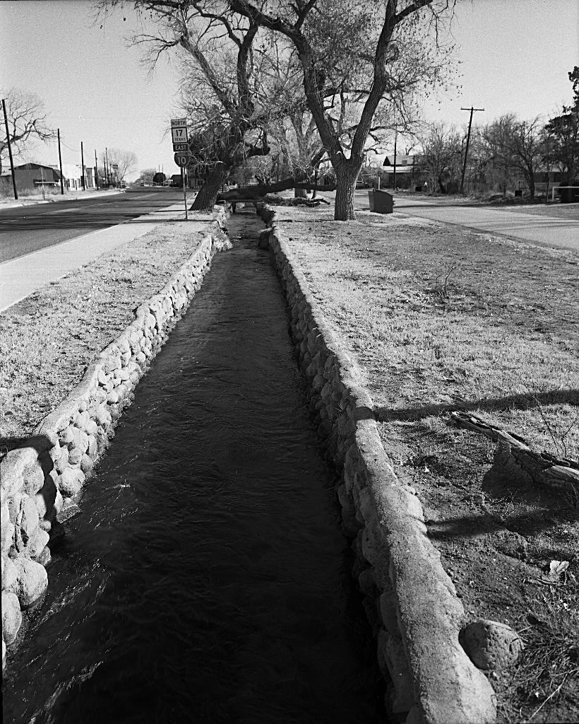 Balmorhea Canal water is from Balmorhea State Park, San So… Flickr
