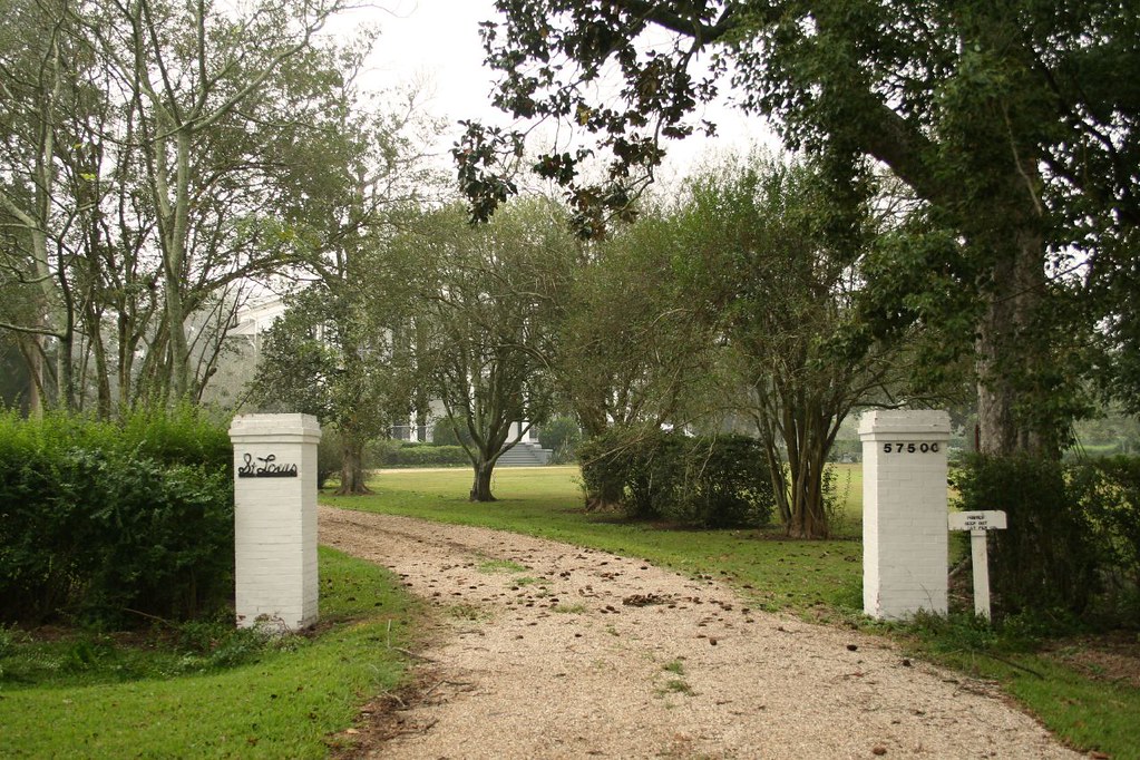 St. Louis Plantation Built 1858, in Plaquemine, LA It says… Flickr
