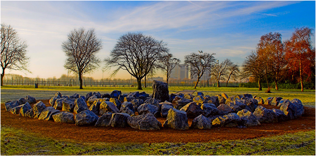 Glasgow Green Rocks Glasgow green stone circle monument to… Flickr