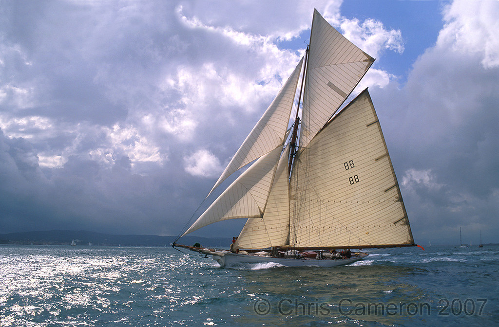 C10507 Gaff racing Yacht Moonbeam at La Nioulargue Regatta… Flickr