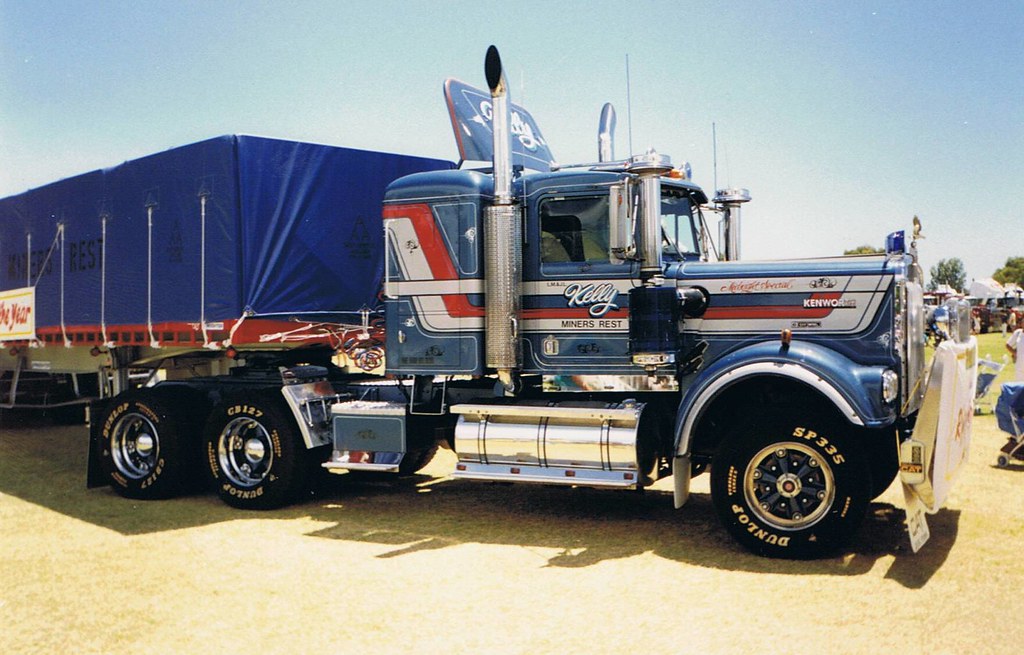 Kenworth W Model Leo Kelly's KW at the 1990 Truckin Life R… Flickr
