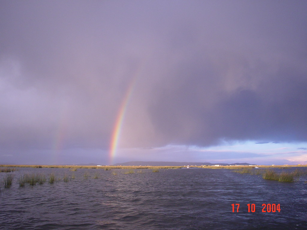 uros_arco iris.jpg Erica Camargo Flickr