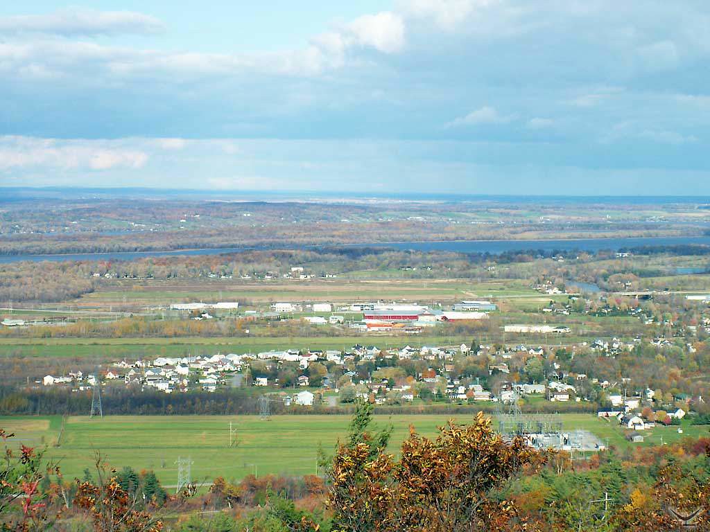 01oct06080 Vue du Mont Rigaud, Rigaud, Québec Quebec Vincent