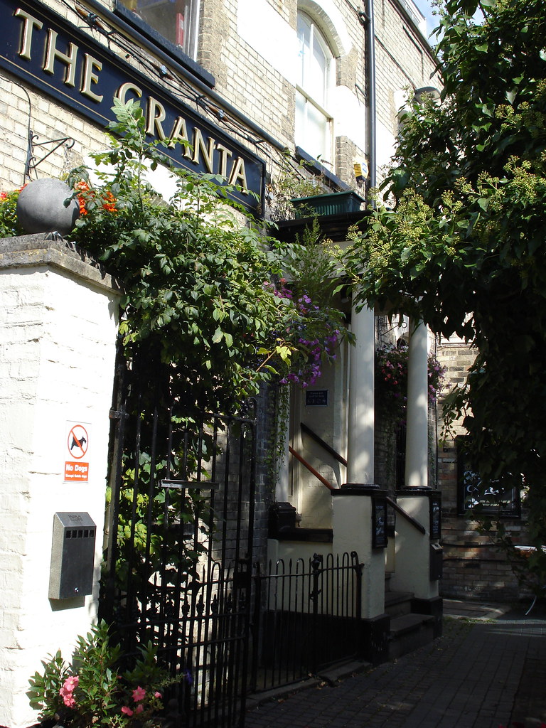 The Granta, Cambridge Pub overlooking the millpond. Open