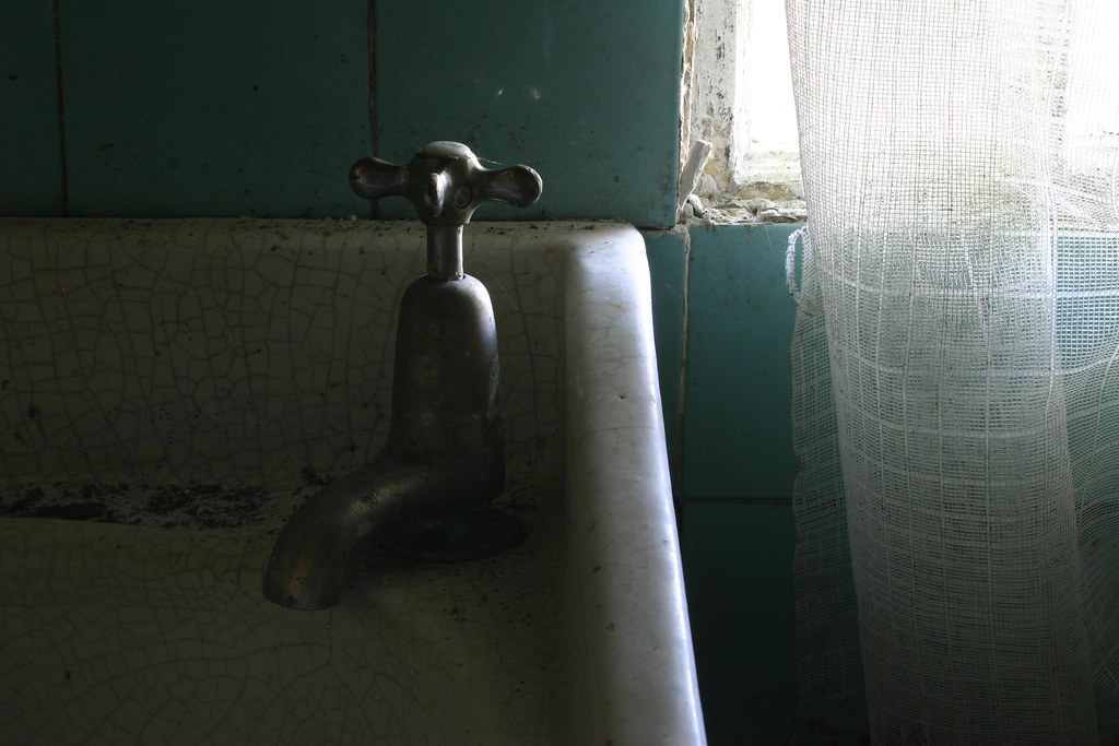 Bathroom Tap A picture of the cold water tap in the bathro… Denis McLaughlin Flickr