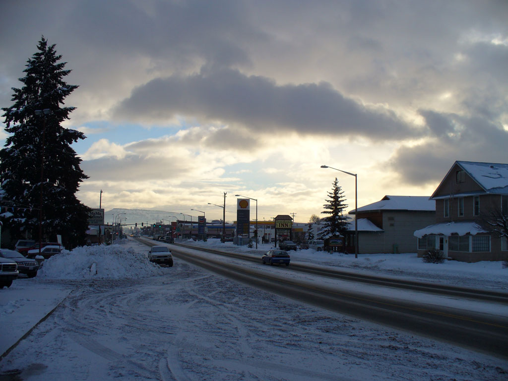Snowing in Cle Elum This small town looks very picturesque… Flickr