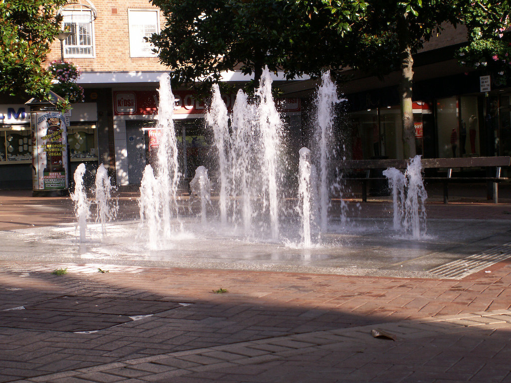 Bedford Fountain! Flickr