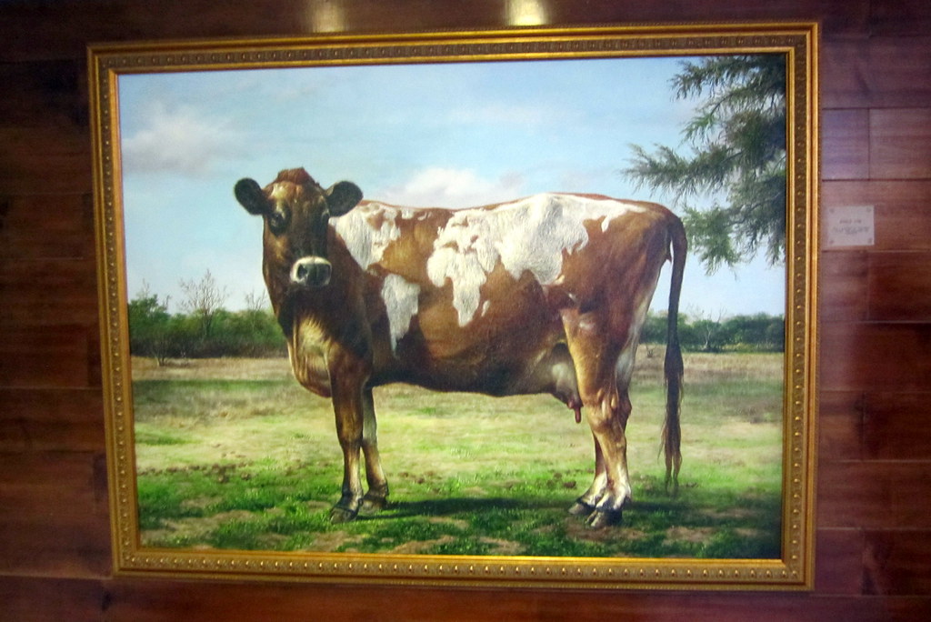 NYC SoHo Status Factory World Cow Status Factory, a p… Flickr