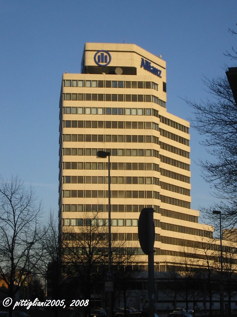 Bürogebäude / Officebuilding Allianz fotografiert am 12. M… Flickr