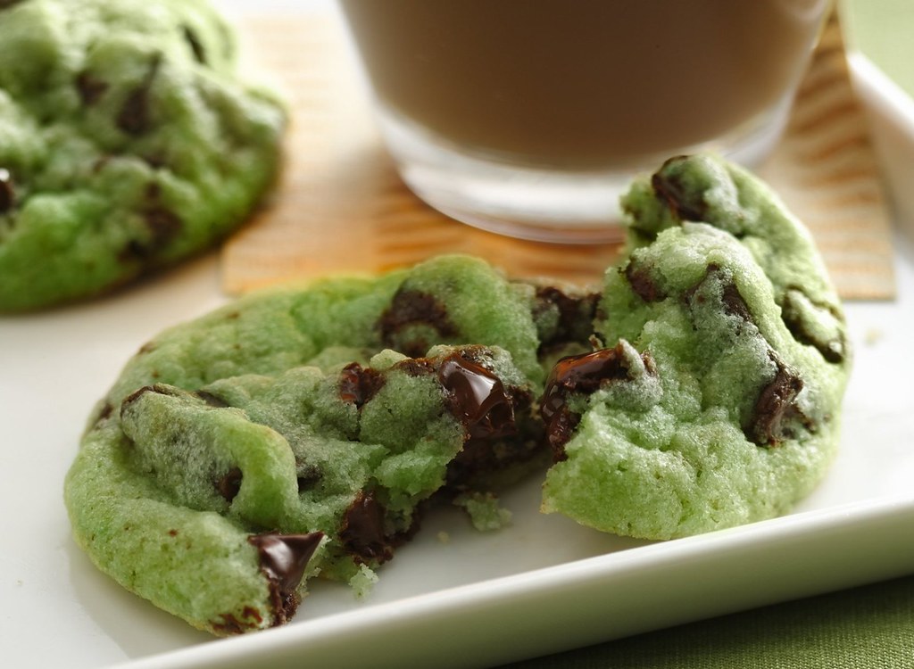 Mint Chocolate Chip Cookies Recipe INGREDIENTS 1 pouch (1… Flickr