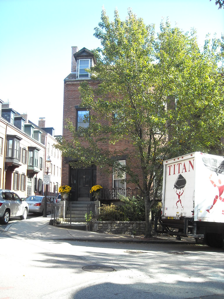 DSCN3270 Winthrop Street at Wallace Court Charlestown, Bos… Flickr
