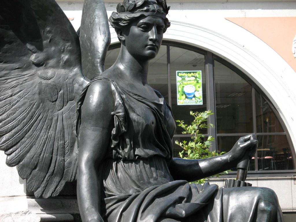 Dublin The 1916 Easter Uprising left a bullethole in this… Flickr