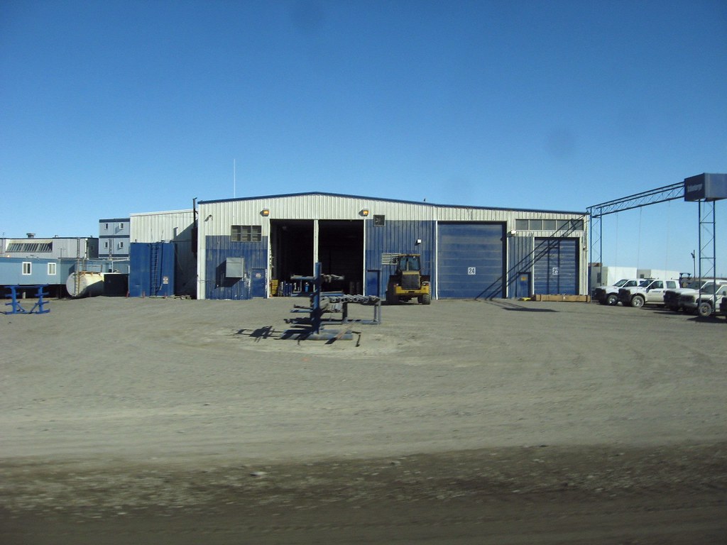 Prudhoe Bay, Alaska Jun 16 07 Around Prudhoe by bus driv… Flickr