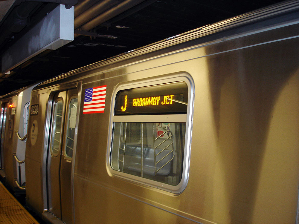 New J Trains coming! saw this outofservice J at Fulton S… Flickr