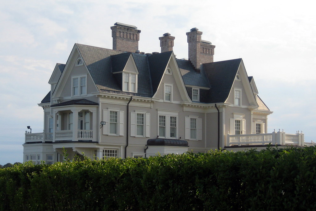 RI Newport Anglesea Estate The Anglesea, a surfside Vi… Flickr