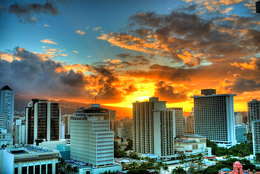 Sunrise in Honolulu, Hawaii Sunrise in Honolulu from the P… Flickr