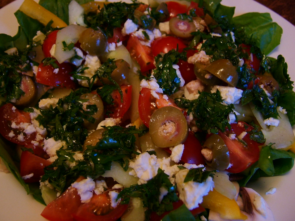Herbed Greek Salad Spinach salad with all the fixings and … Flickr
