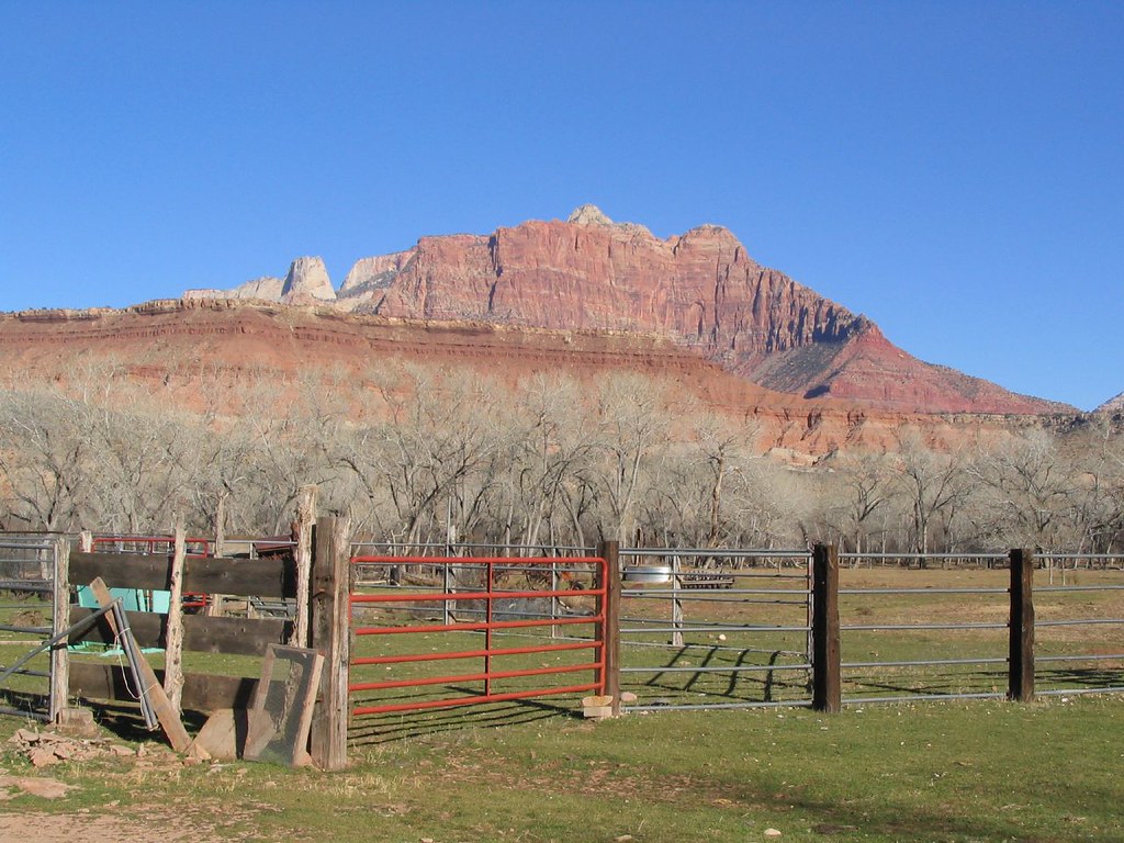 Grafton Ghost Town, Near Rockville, Utah Grafton is a ghos… Flickr