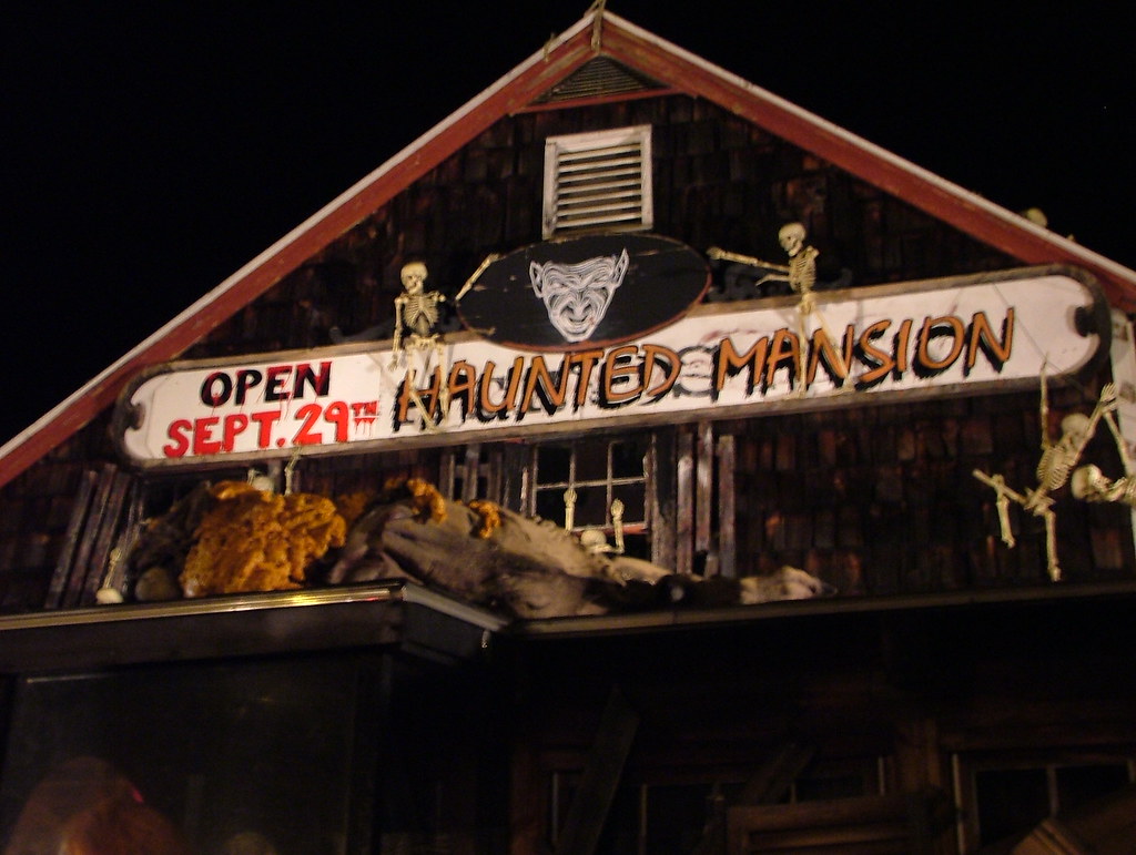 Barrett's Haunted Mansion In all its glory... we missed go… Flickr