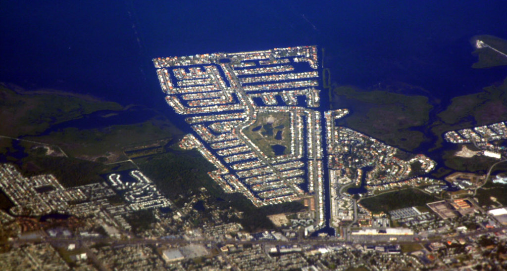 BR616 Gulf Harbors EWR to RSW Boat community in Elfers, FL… Flickr