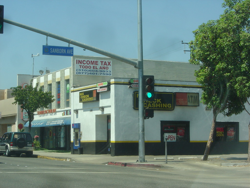 DSC00014 Lynwood CA, June 2007 chriscalsadillas Flickr