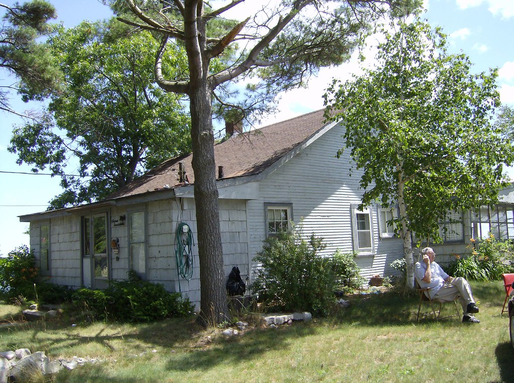 HPIM0985 Family cottage on Lake Huron north of Tawas. That… Flickr