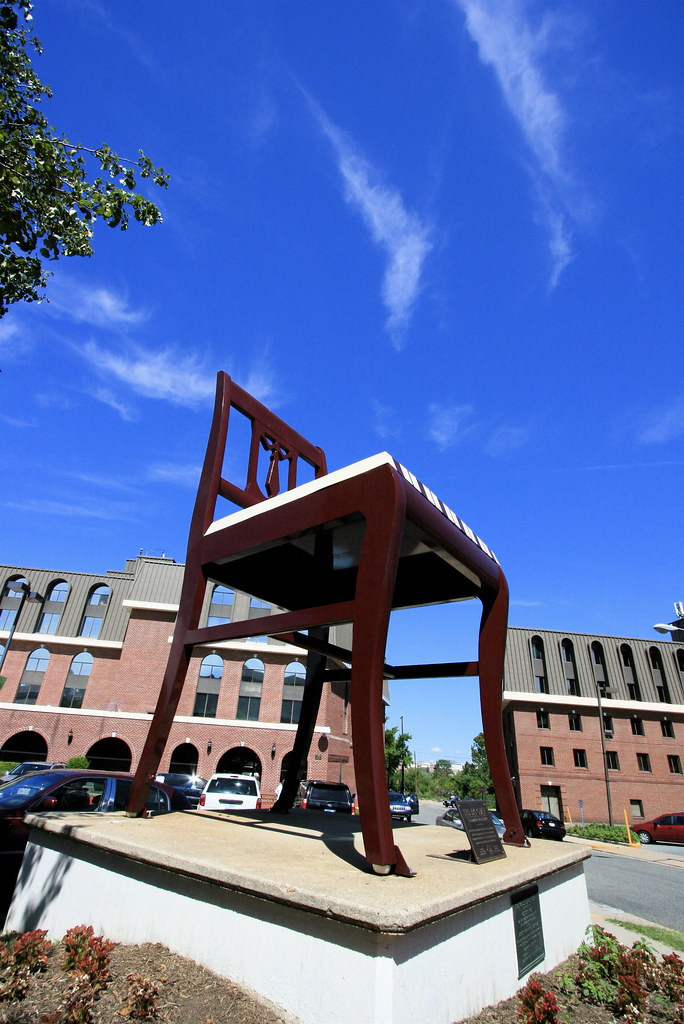 The Big Chair Back in the day this was the world's largest… Flickr
