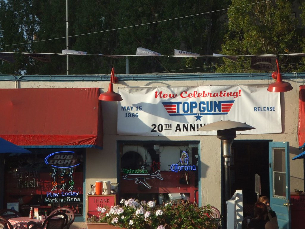 Top Gun Bar the sleazy bar scene Don Orlione Flickr