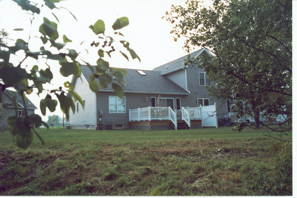 Geneseo Thornapple Townhouse From the brush area behind my… Flickr