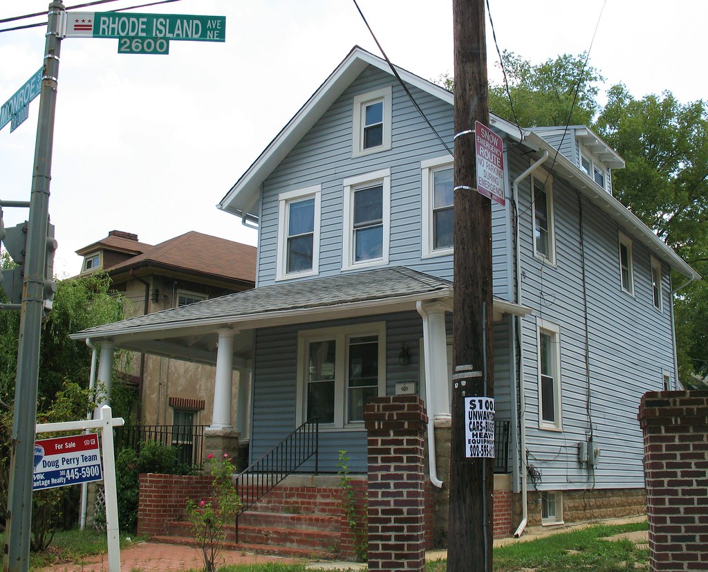 House at Monroe St and RI Ave NE This is a nicelooking ho… Flickr