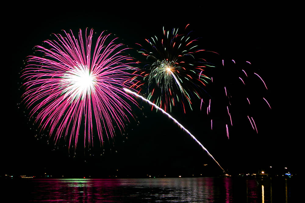 cherry festival traverse city 2023 fireworks Cherry Festival Fireworks Traverse City, Michigan Cherry F… Flickr