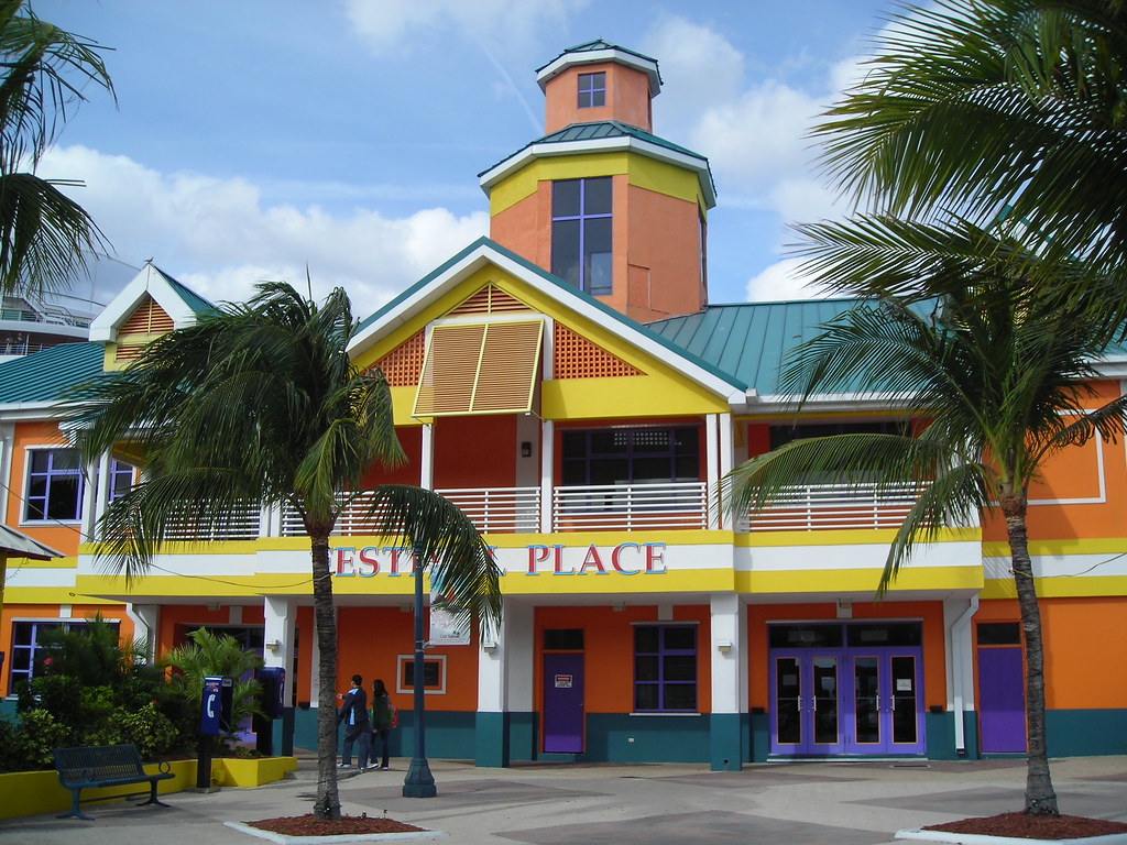Customs House at Nassau, Bahamas This mall includes an ent… Flickr