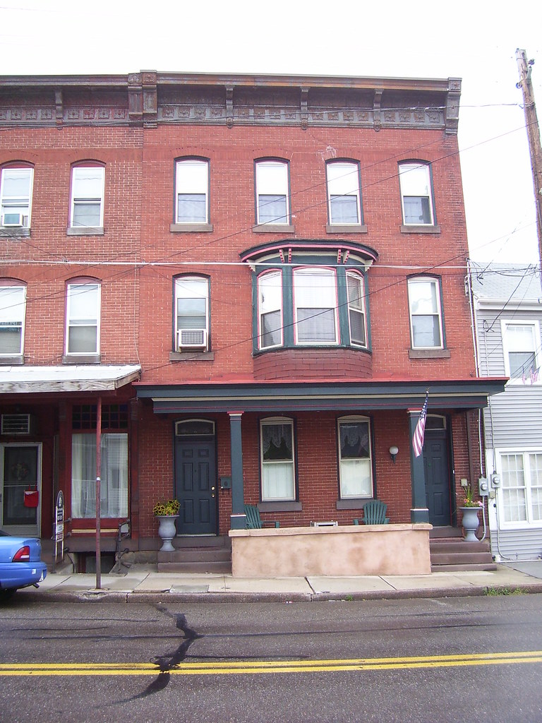 Tremont Town House A nice town house on main street. Coal Cracker