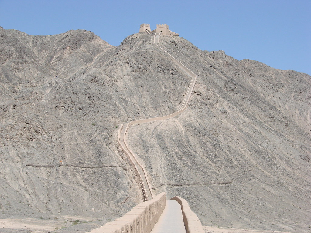 Great Wall at Jiayuguan The western end of the Great Wall … Flickr