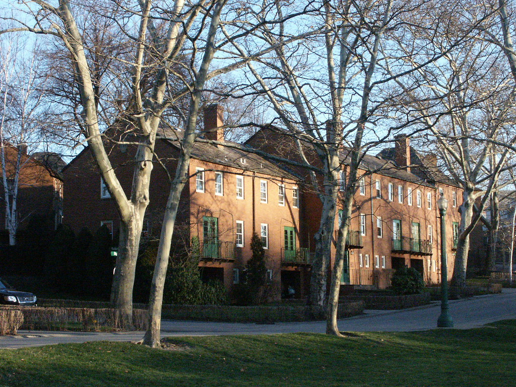 Pittsburgh Chatham Village National Landmark Located on M… Flickr