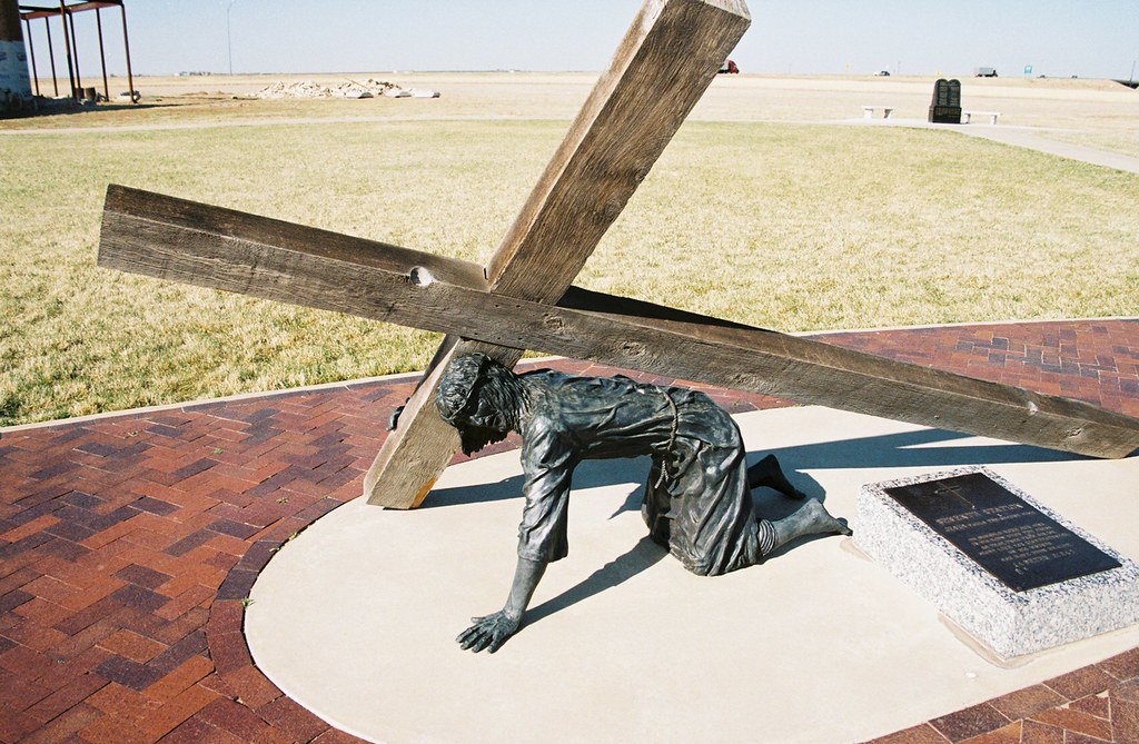 Groom CrossR40198 The cross at Groom, Texas stands 190 … Flickr