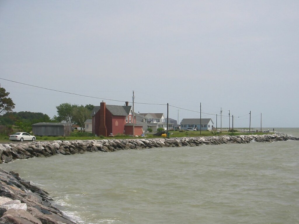 Hoopersville seawall, Middle Hooper Island Like a lot of t… Flickr