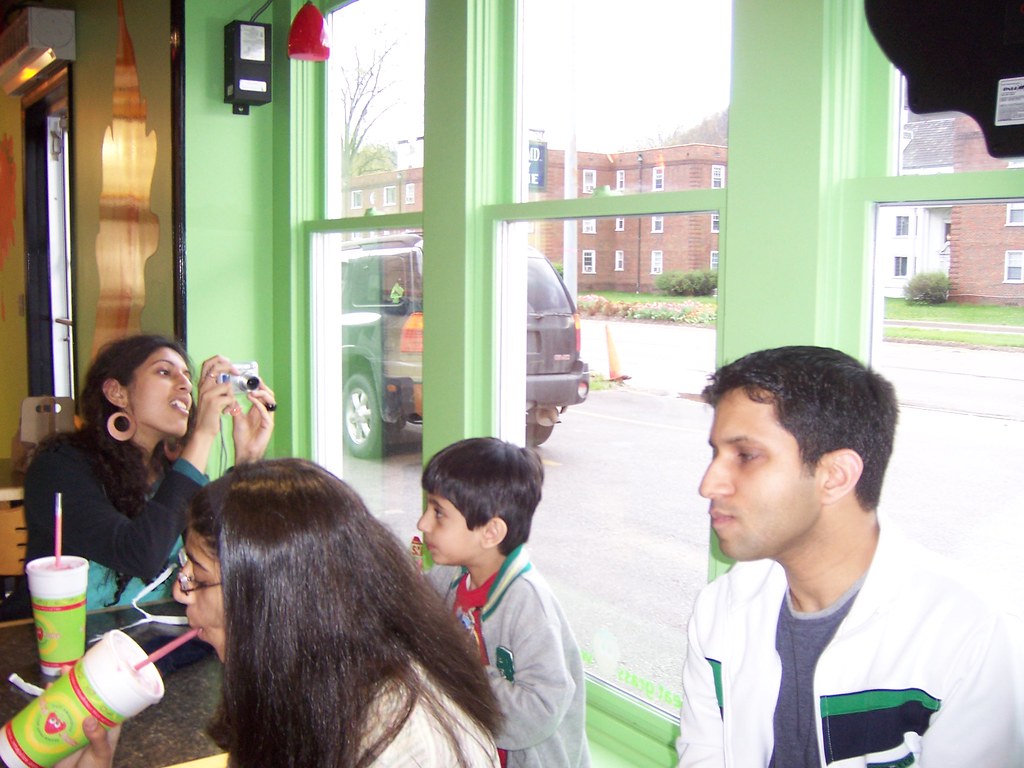 Inta Juice Everyone at Randy Moss's little business ventur… N Malik