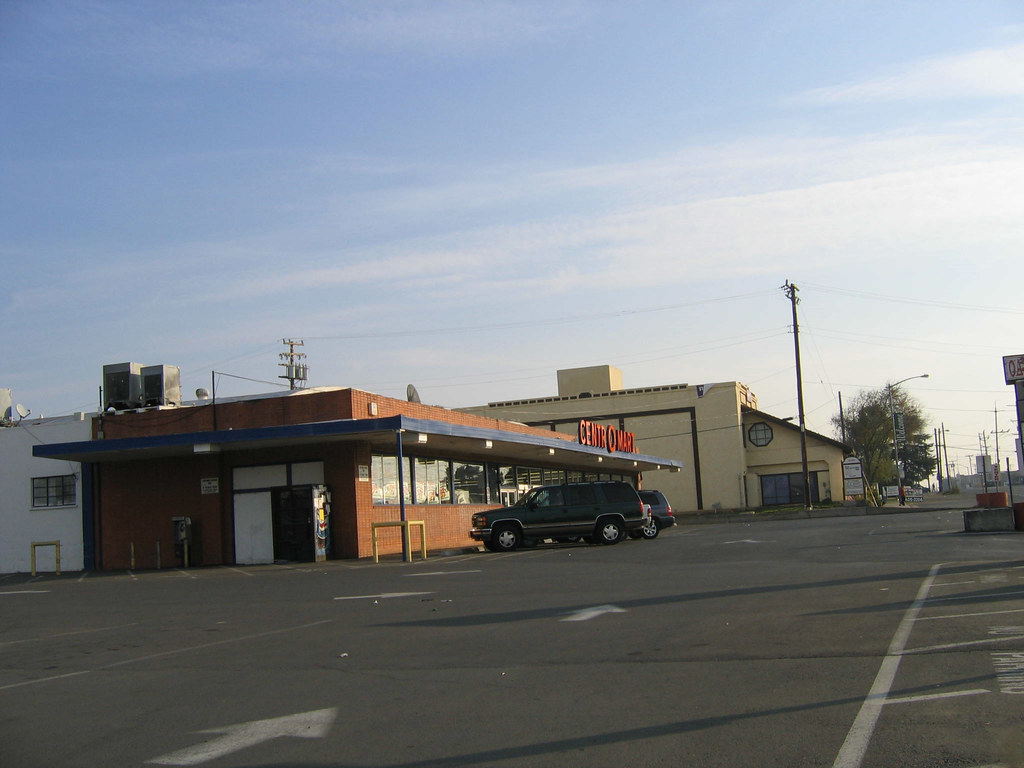 oakleycentro Oakley, CA. Centromart Store. Highway 4