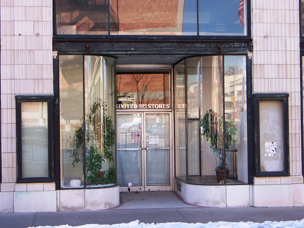 St Joseph, MO United Department Store 3 doors and curved g… Flickr