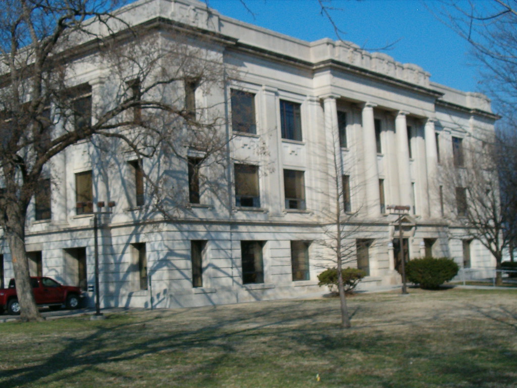 Crawford County Courthouse Girard Kansas Built in 1922. Ne… Flickr