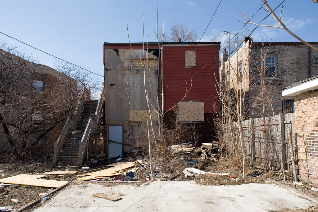 Fast Track 6537 S. Ingleside, Rear This building was rece… Flickr