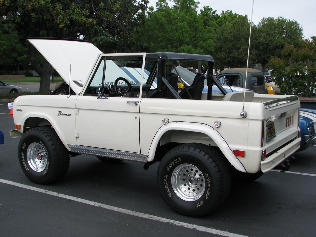 1969 Ford Bronco 302 'XGL 872' 2 Photograhped at the Foste… Flickr